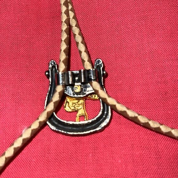 Bolo tie, western motif with saddle. - Picture 4 of 4
